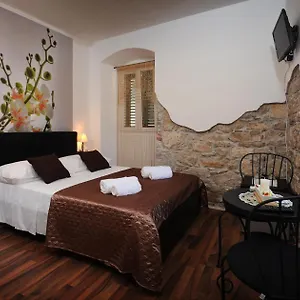  Apartment & Lasta